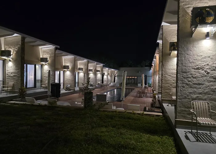 Savanna68 Hotel