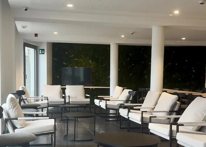 MAISON de VACANCES Bouillon 30 personnes