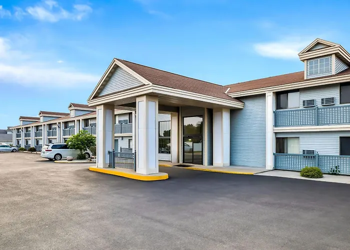 Super 8 By Wyndham La Crosse