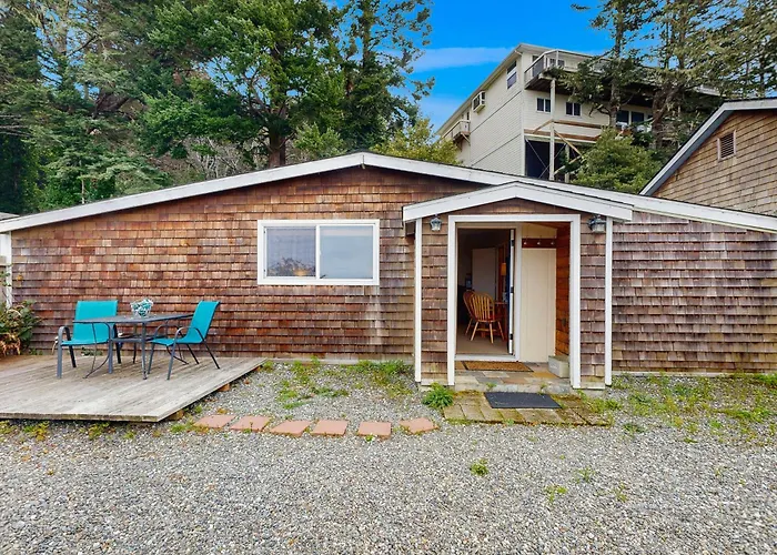 Harbor View Studio Cottage