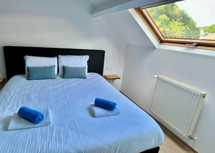 MAISON de VACANCES Bouillon 30 personnes