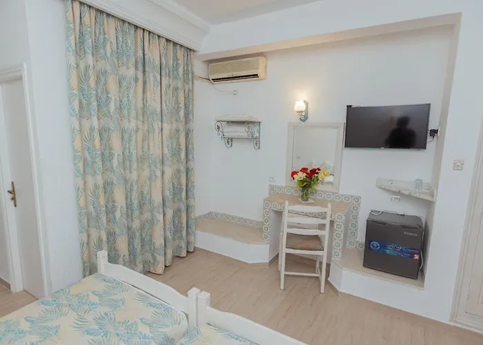 Hotel Residence Monia Completely Renovated