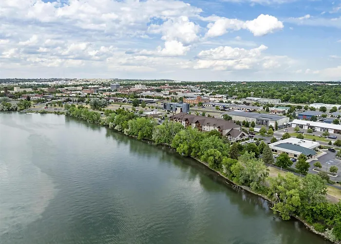 Best Western Plus Riverfront Hotel And Suites