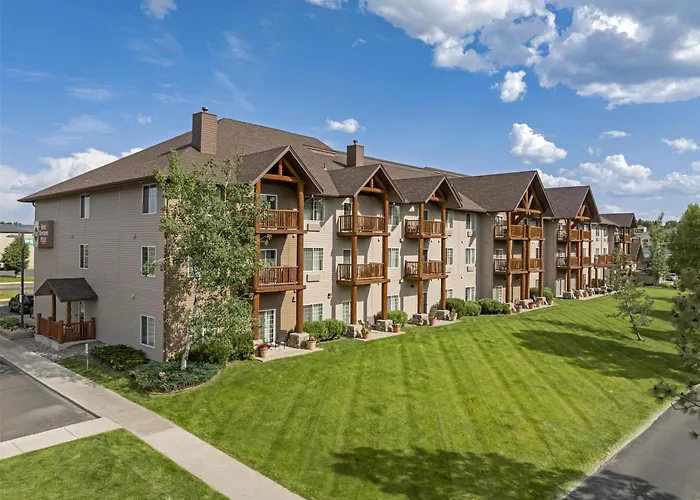 Best Western Plus Riverfront Hotel And Suites
