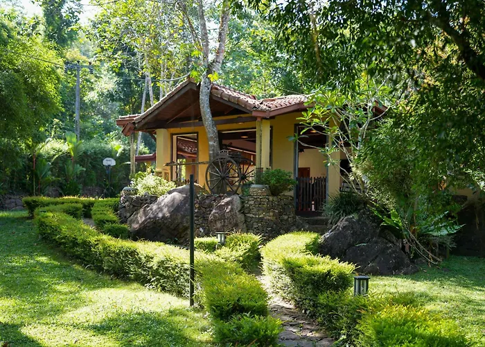 Tappers' Village Nature Resort & Retreat Centre, Kiriella