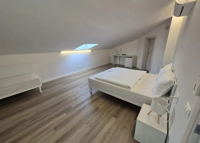 Hotel Max Lazise &Appartamenti - A Due Passi Dai Parchi Piu Famosi