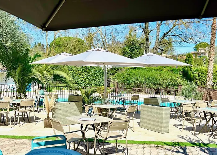 Logis La Bastide des Golfs