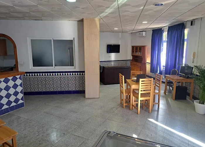 Hostal Alboran