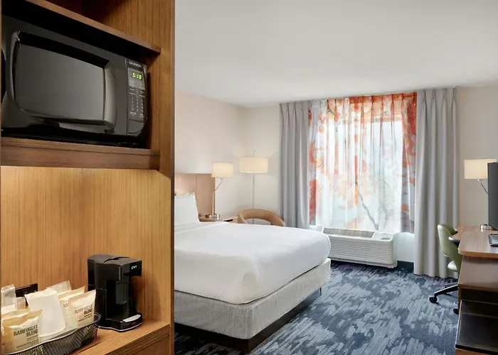 Fairfield Inn & Suites By Marriott Cincinnati Uptown/University Area