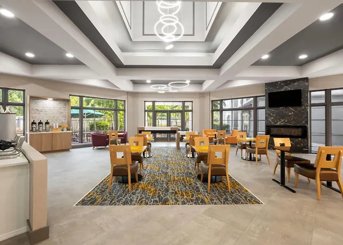 La Quinta By Wyndham Raleigh Cary