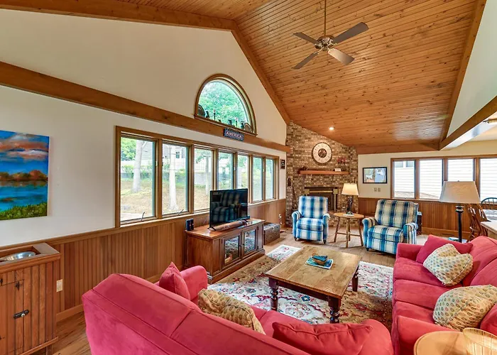 Private Dock & Stunning Views: Corey Lake Getaway!