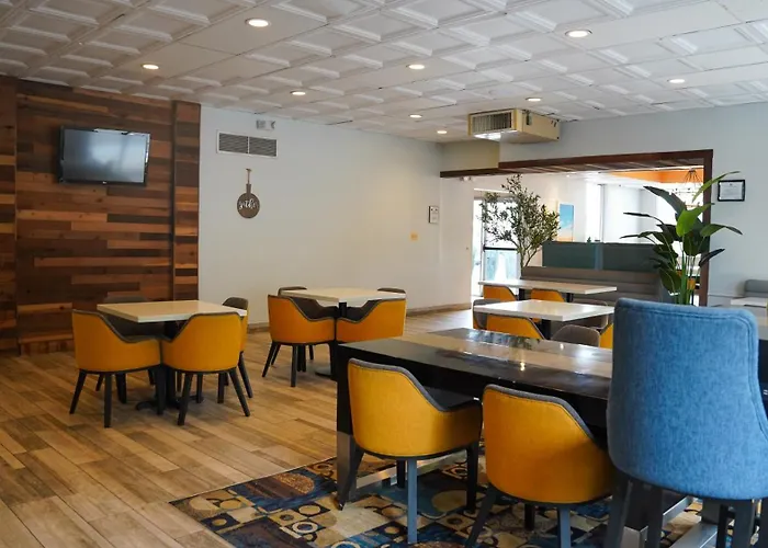 Days Inn By Wyndham Southington