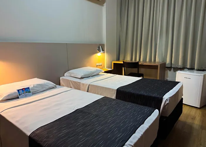 Hotel Valerim Itajaí / Navegantes