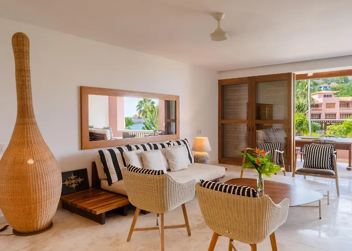 El Careyes Club & Residences