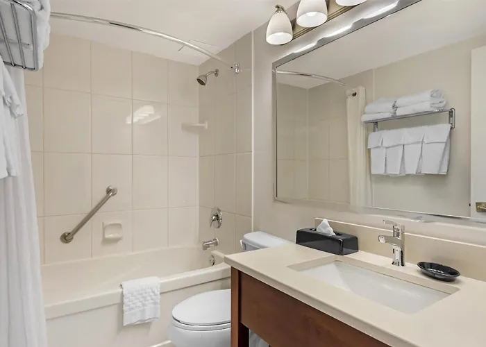 Best Western Plus Suites Downtown Calgary