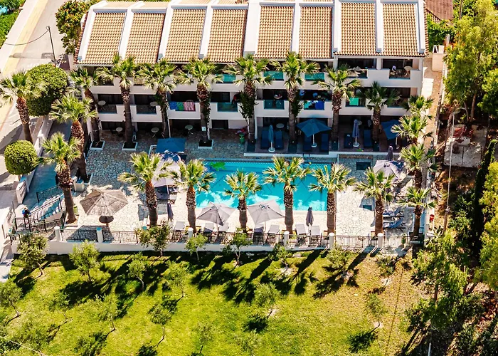 Caretta Beach Resort & Waterpark Kalamákion
