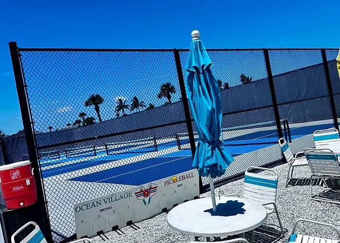 Excellent Beach Front Community, Golf Course, Tennis, Sunny Weather Year Round!