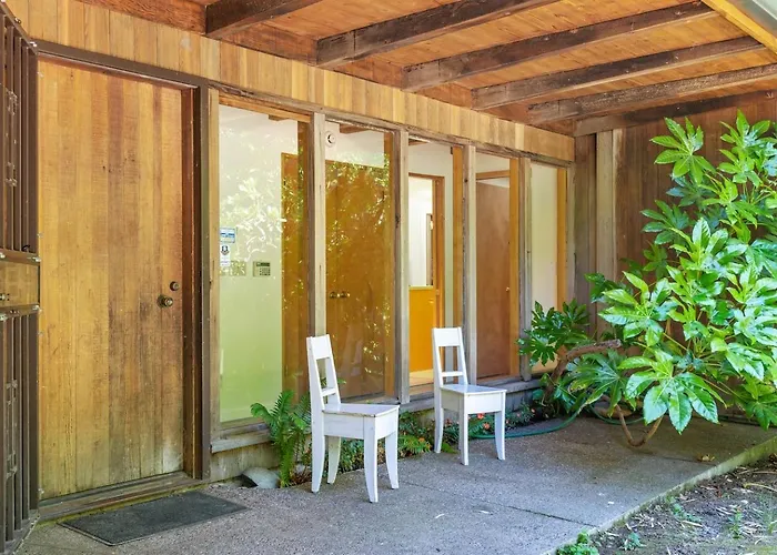 The Riverfront Retreat-Woods Landing