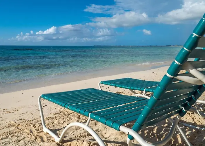 Plantation Village #20 - 3Br Ocean View Condo On Seven Mile Beach