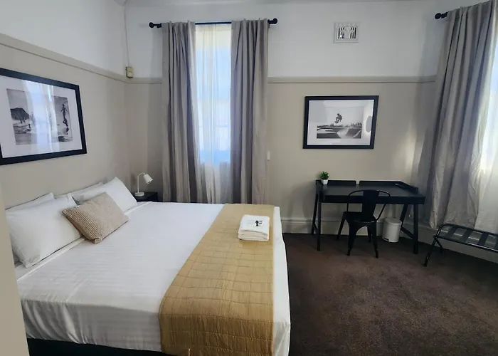 Islington Barracks Hotel