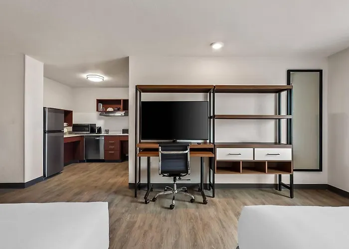 Everhome Suites El Paso Airport Near Fort Bliss By Choice Hotels