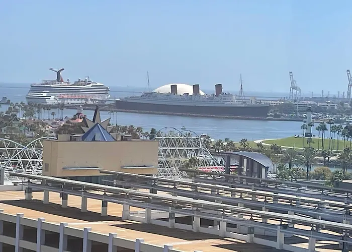 Your Penthouse Ocean View With City Lights And Queen Mary Too