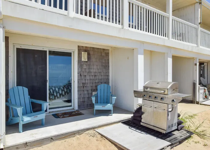 Beachfront With Stunning Views