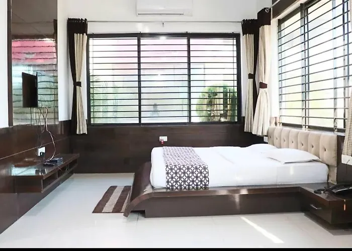 Hotel Shivani Resort