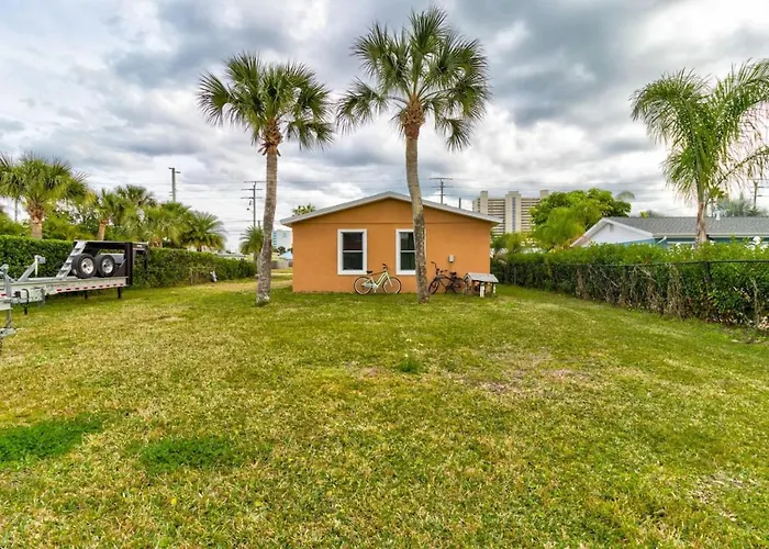 Cape Key Updated Beach Bungalow