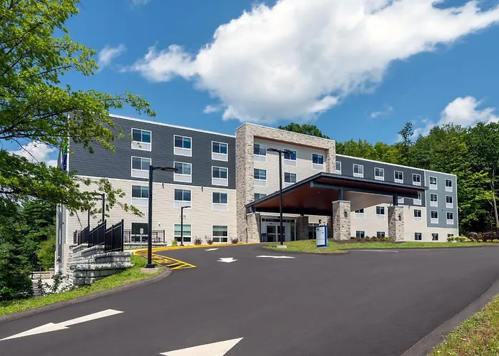 Holiday Inn Express & Suites Pittsfield-Lenox-Berkshires By Ihg