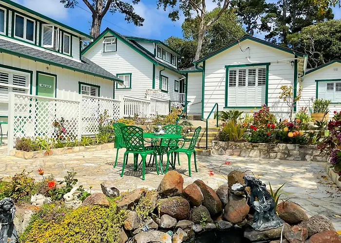 Carmel Green Lantern Inn