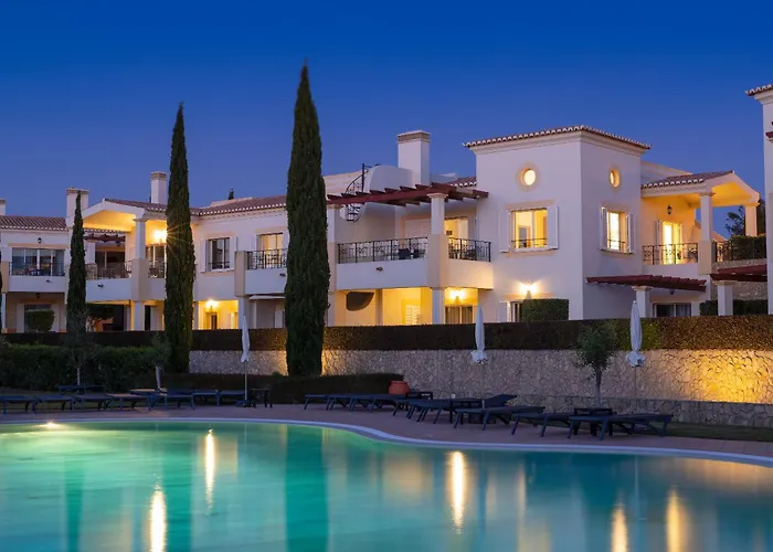 Nau Salema Beach Village