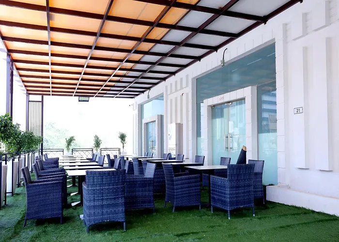 Dream Palace Hotel