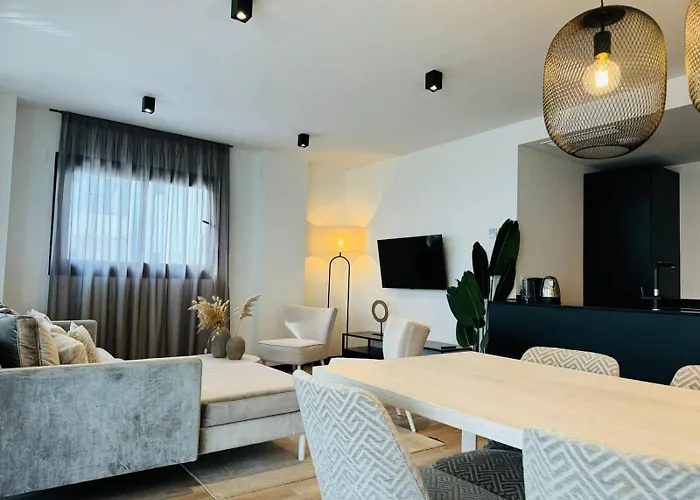 Hacienda El Sueno 3301