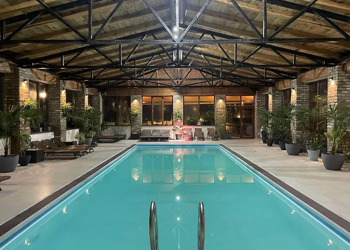 Schuchmann Wines Château,Villas&SPA