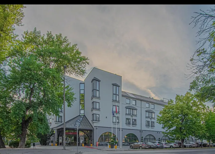 Castrum Hotel Szekesfehervar