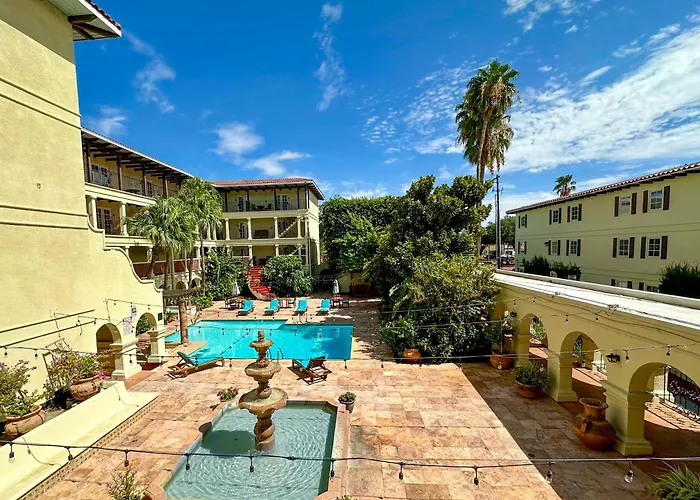 La Posada Hotel