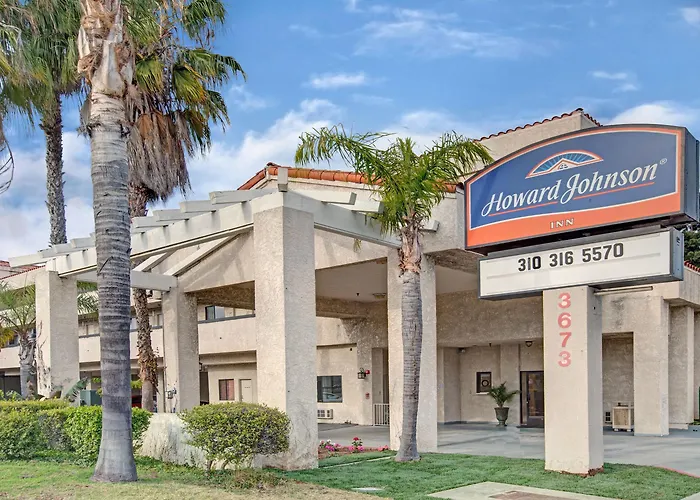 Howard Johnson By Wyndham Torrance