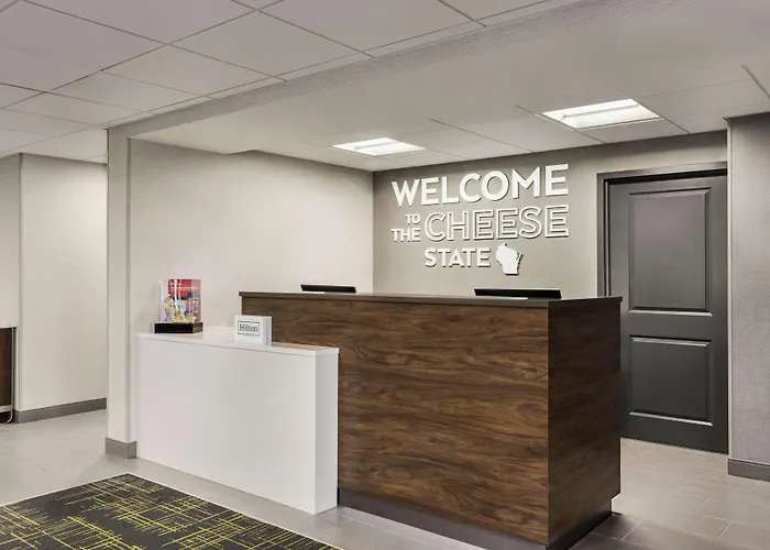 Hampton Inn Milwaukee Brookfield