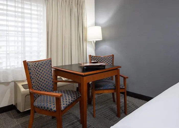 Atherton Park Inn And Suites