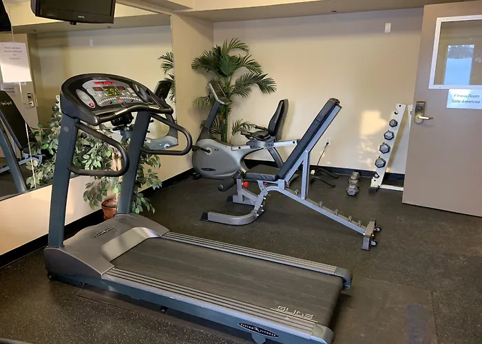 Travelodge Suites By Wyndham Moncton