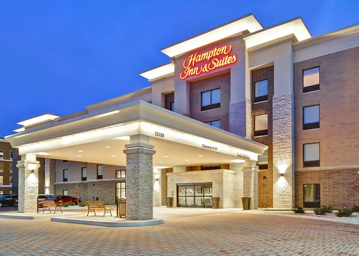 Hampton Inn & Suites Detroit/Warren