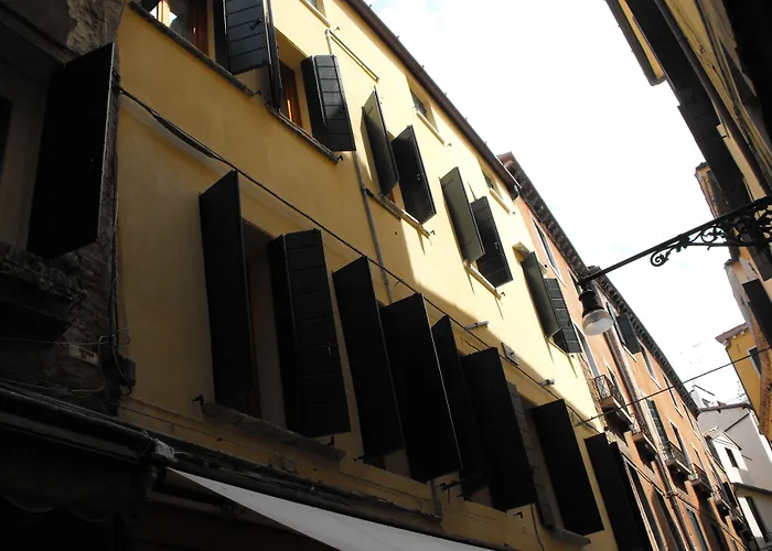 Hotel Montecarlo