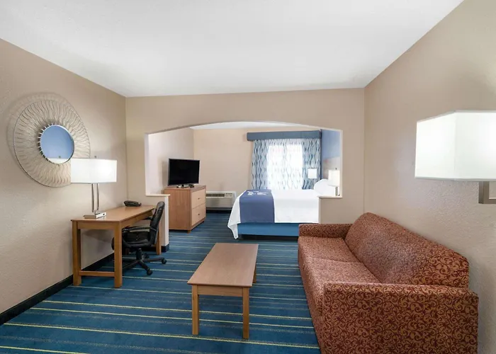 Days Inn By Wyndham Panama City