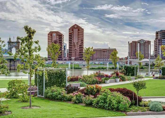 Embassy Suites Cincinnati - Rivercenter