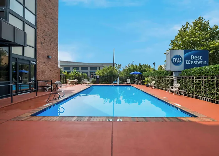 Best Western Hampton Coliseum Inn