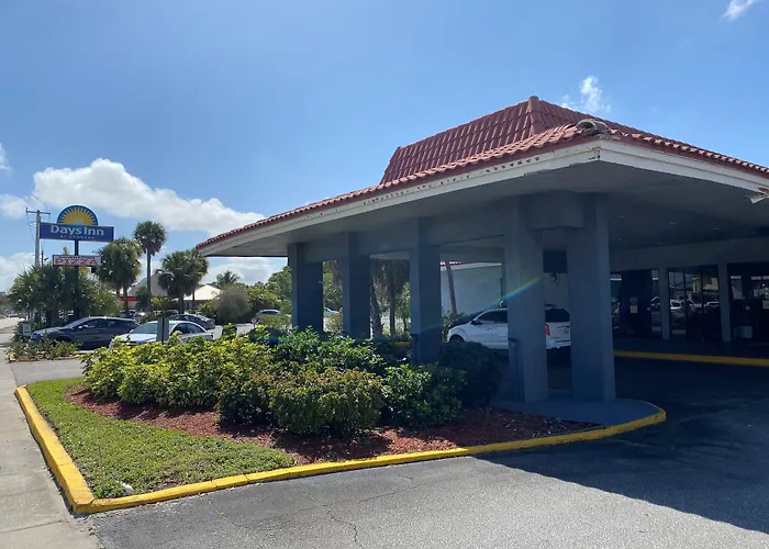 Days Inn By Wyndham Stuart