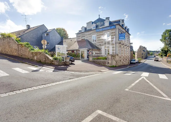 Brit Hotel le Cygne