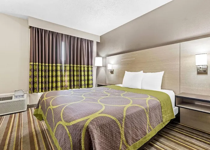 Super 8 By Wyndham Athens