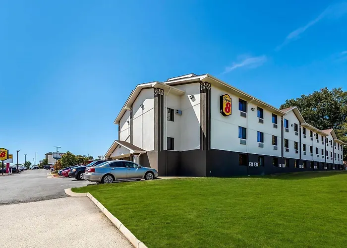 Super 8 By Wyndham Dumfries/Quantico